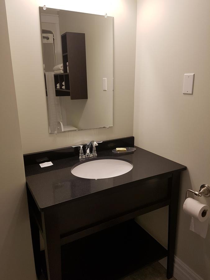 Seaport Inn Port Union Экстерьер фото