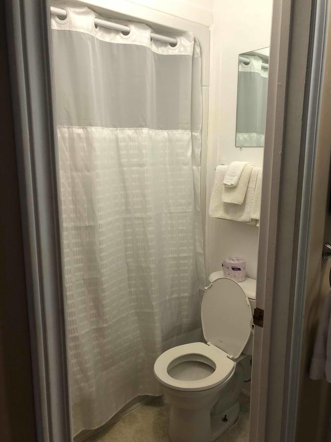 Seaport Inn Port Union Экстерьер фото