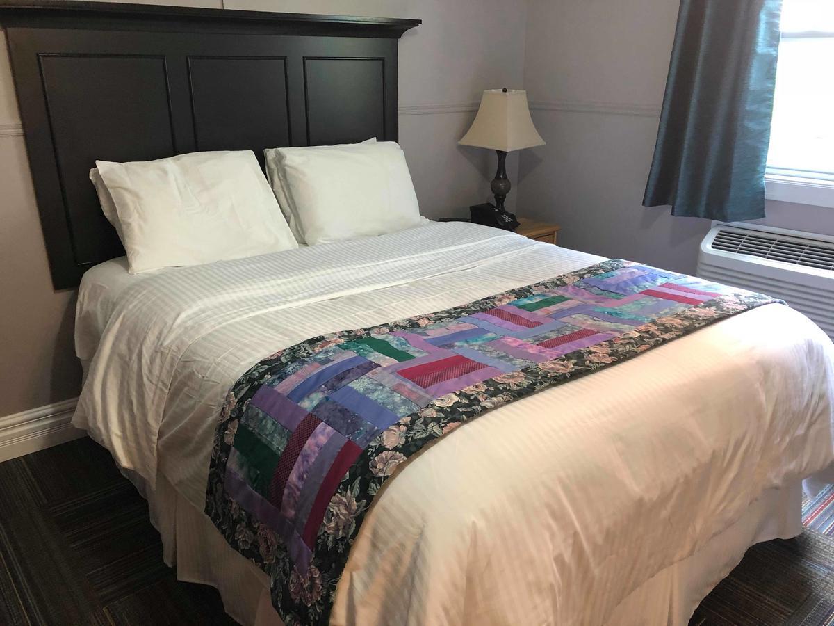 Seaport Inn Port Union Экстерьер фото