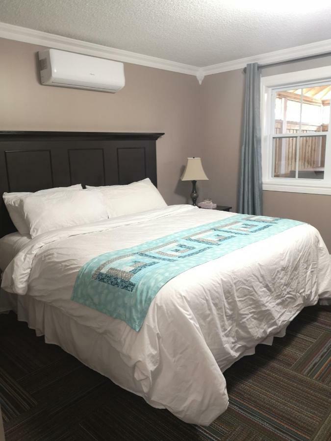 Seaport Inn Port Union Экстерьер фото